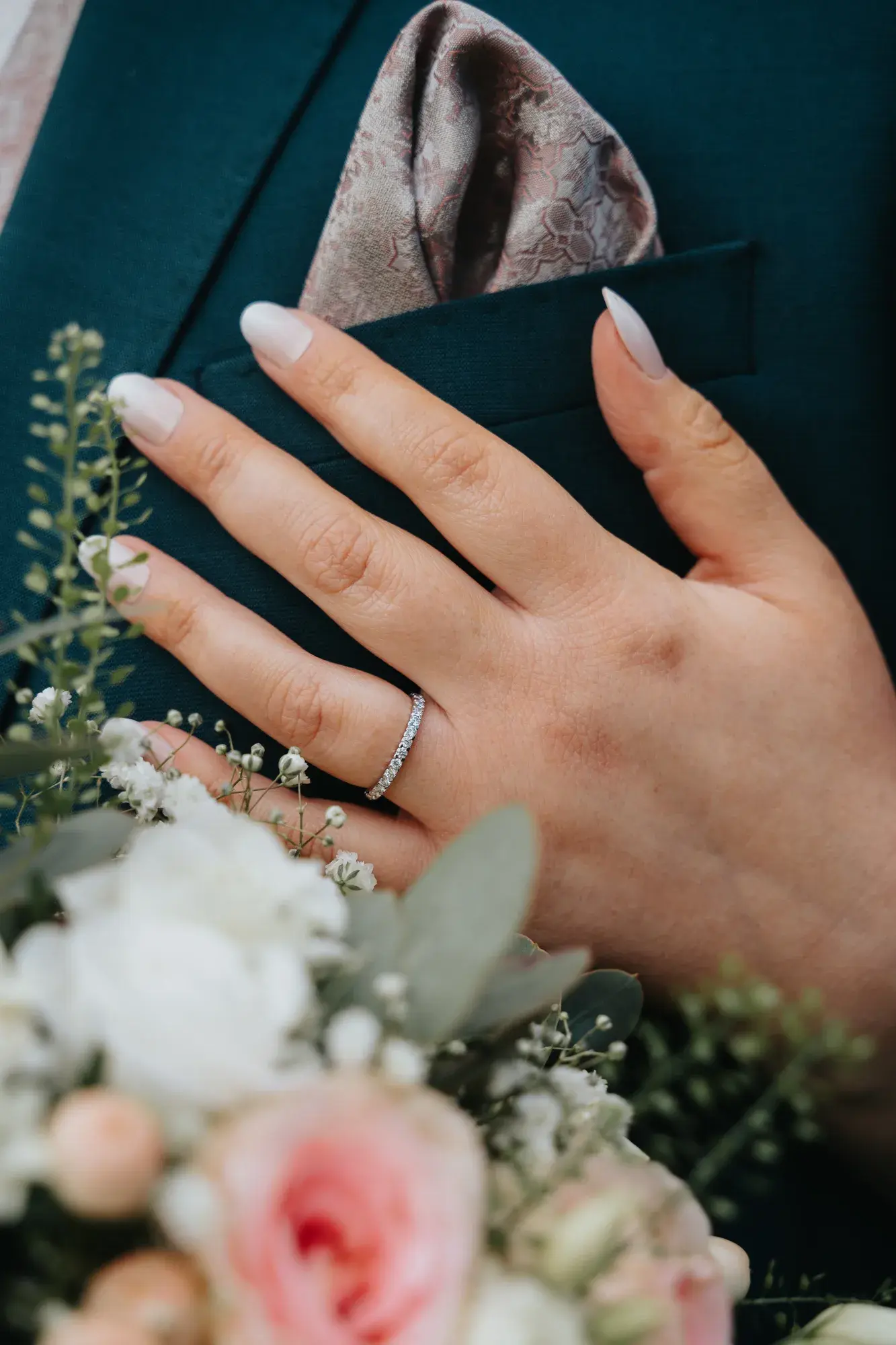 Hochzeit von Vanessa und Daniel im April 2024 — Reportage von Philipp Wildfeuer.