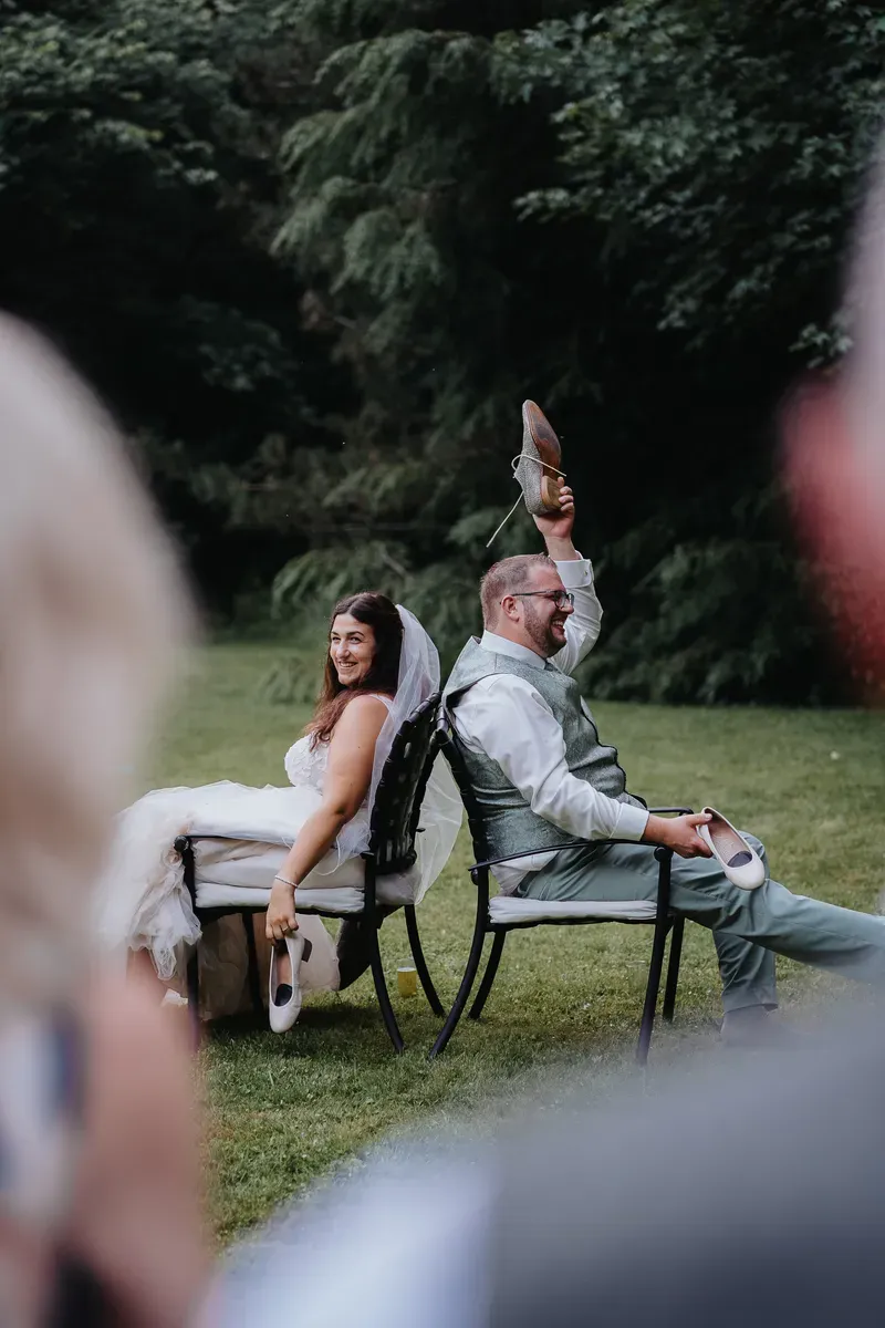 Reportage-Foto der Hochzeit von Lena und Flo im Klosterhof Seligenthal in Siegburg (Bild 006)