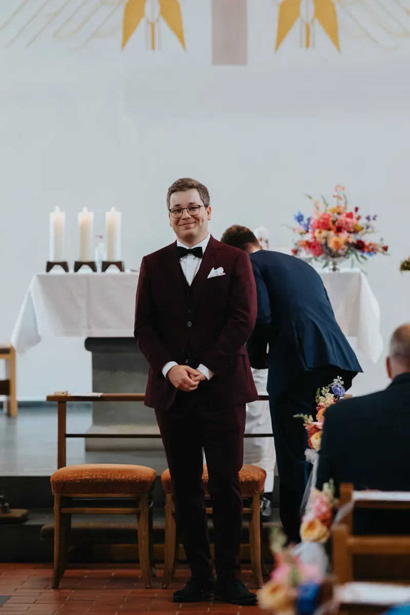 Reportage-Foto der kirchlichen Hochzeit von Anton und Clara im Katholisch-Sozialen Institut Siegburg (Bild 03)