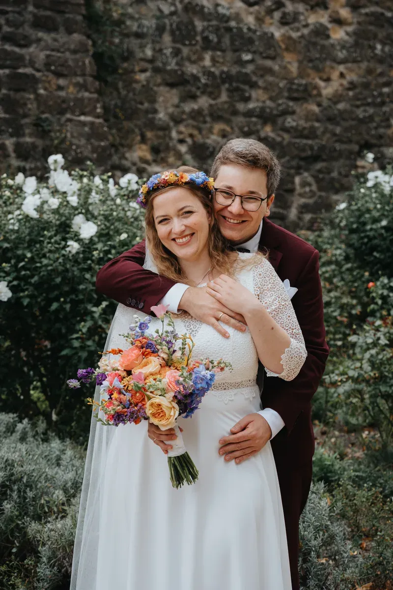 Reportage-Foto der kirchlichen Hochzeit von Anton und Clara im Katholisch-Sozialen Institut Siegburg (Bild 35)