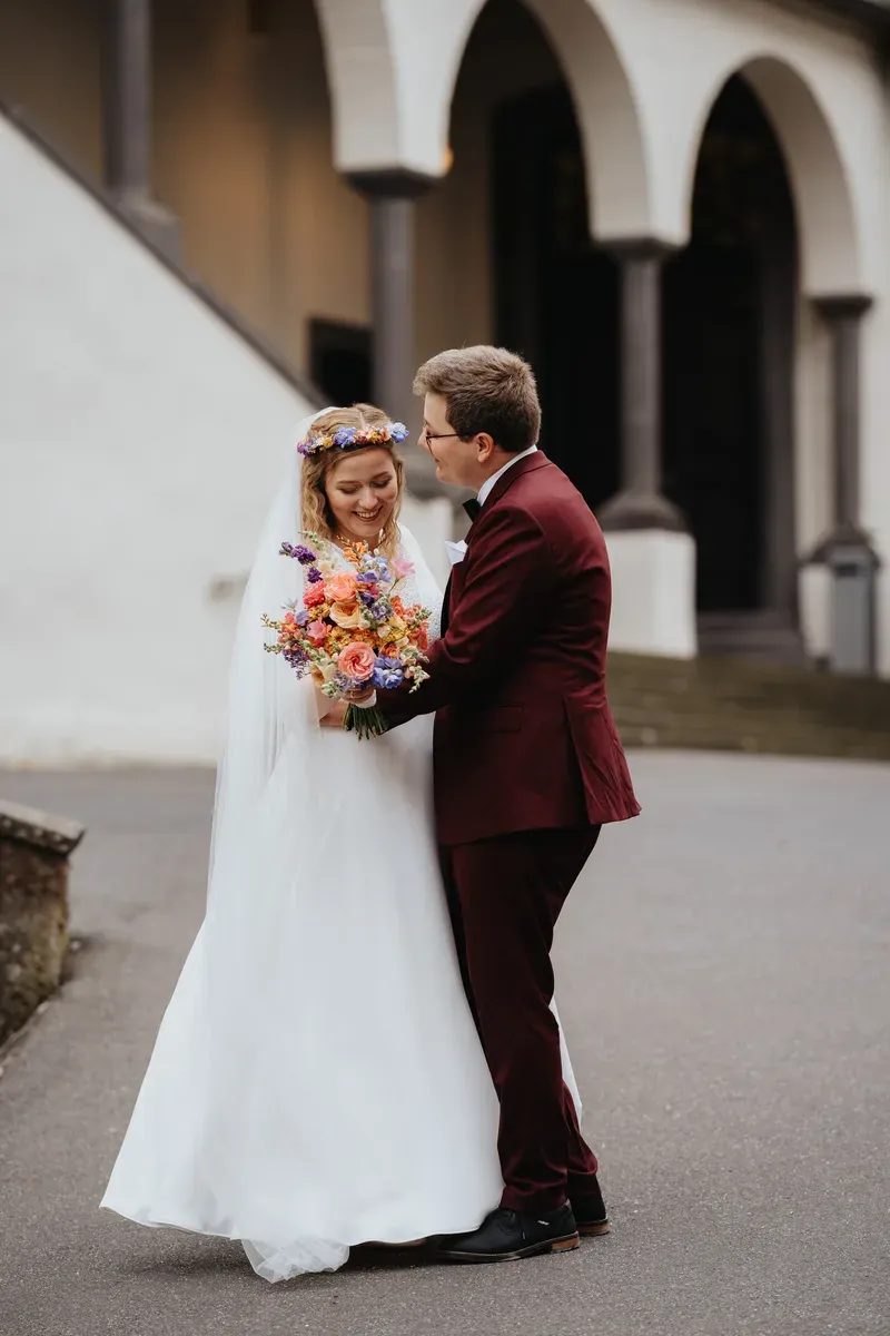 Reportage-Foto der kirchlichen Hochzeit von Anton und Clara im Katholisch-Sozialen Institut Siegburg (Bild 41)