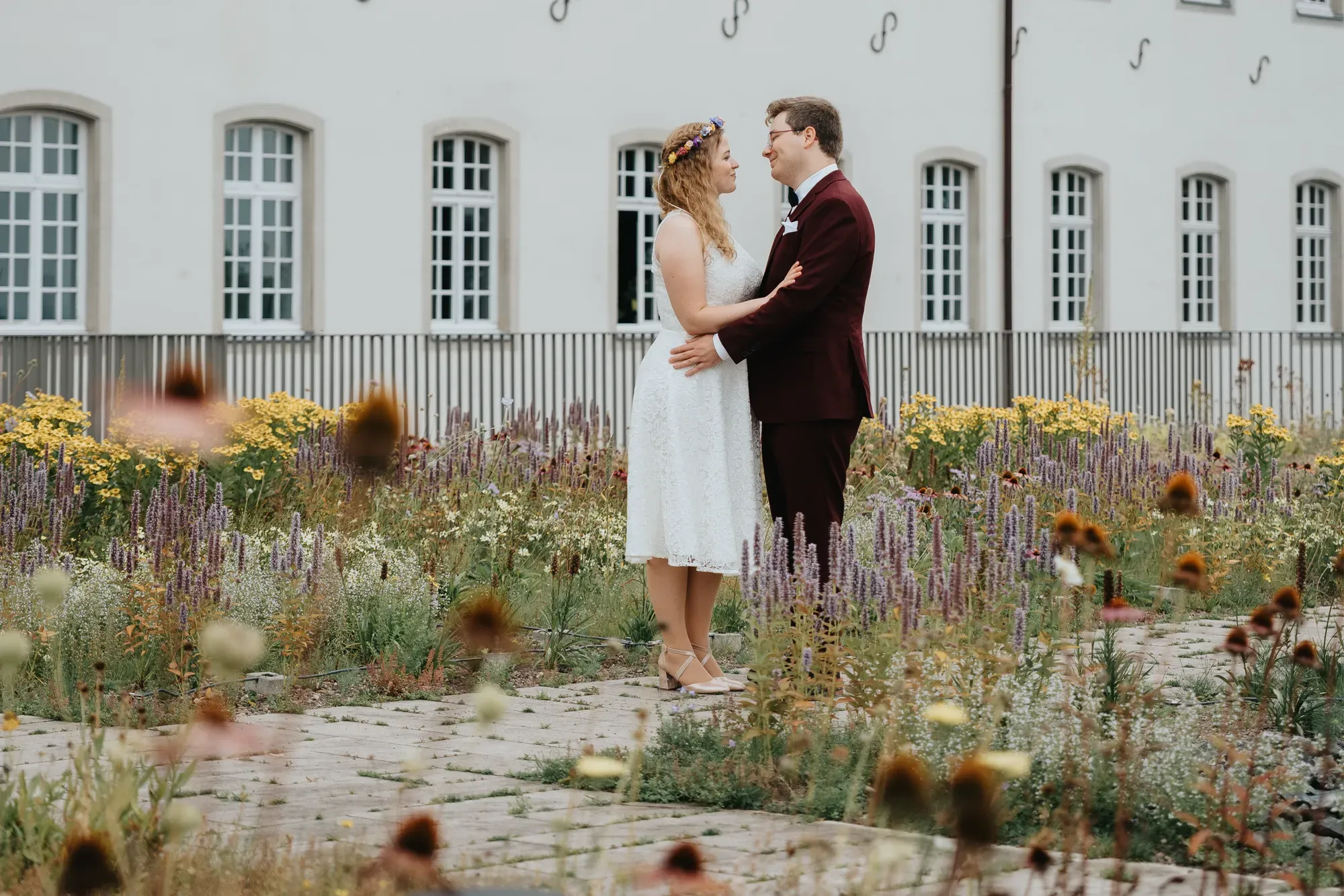 Anton und Clara an ihrem Hochzeitstag auf dem Michaelsberg in Siegburg