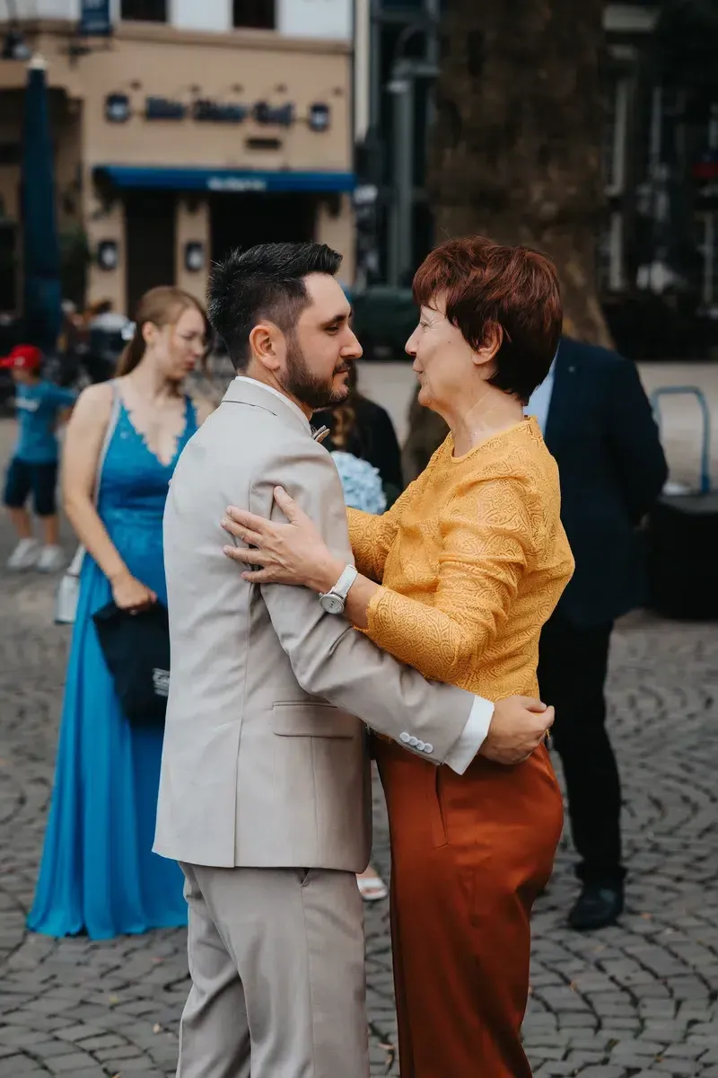 Reportage-Foto der standesamtlichen Trauung von Tabea und Maik im Historischen Rathaus Köln und der Altstadt (Bild 20)