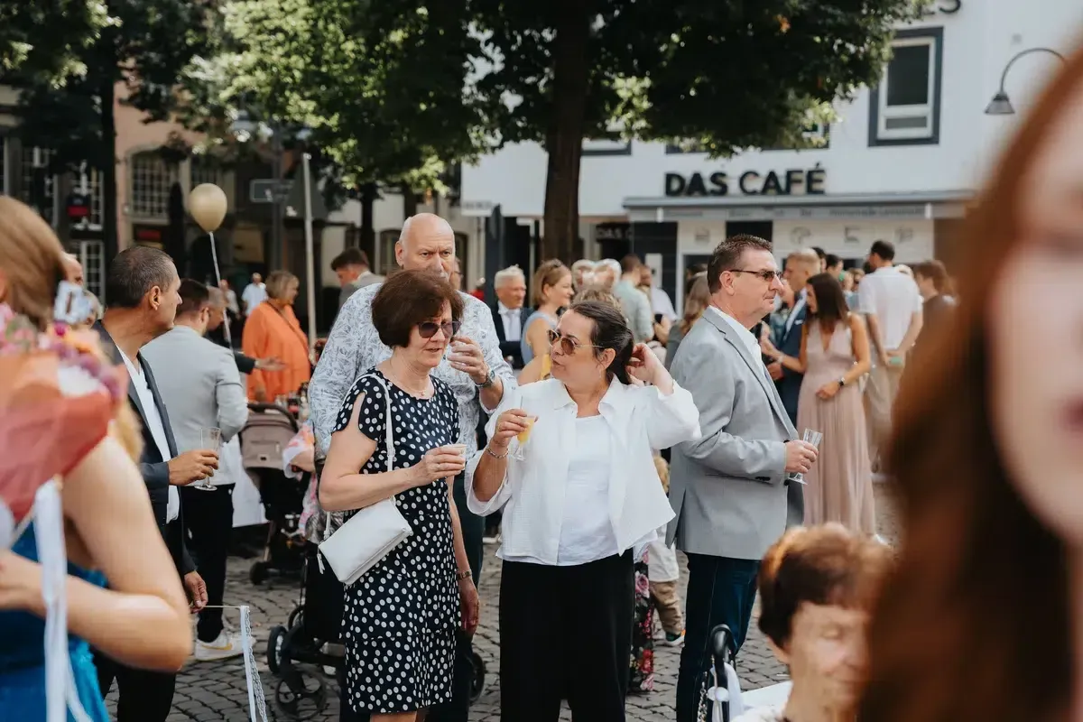 Reportage-Foto der standesamtlichen Trauung von Tabea und Maik im Historischen Rathaus Köln und der Altstadt (Bild 59)