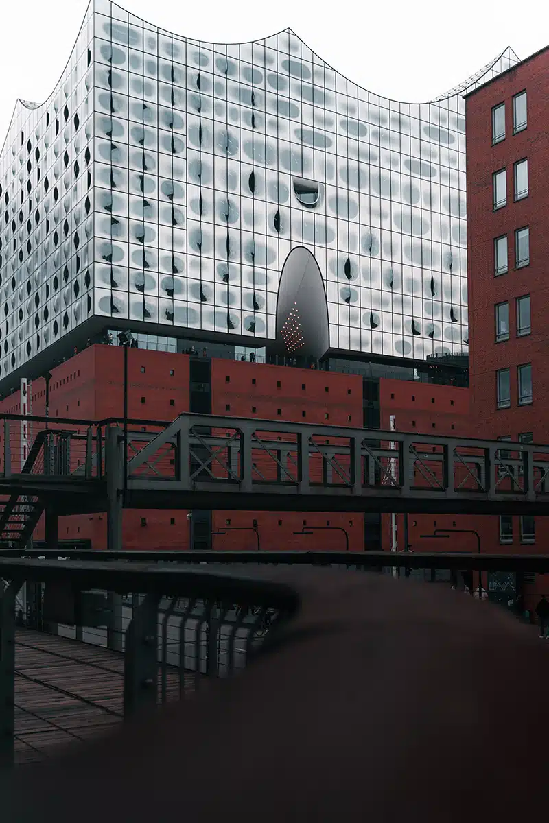 Blick auf die Elbphilharmonie.